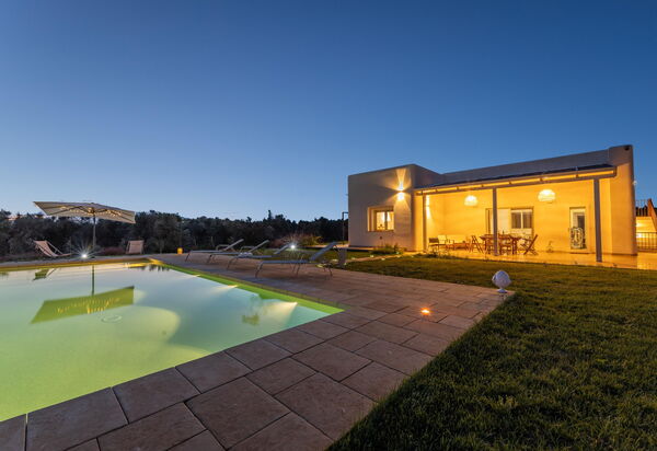 Villa Incantesimo: бассейн, Открытый, Сад, Экстерьеры