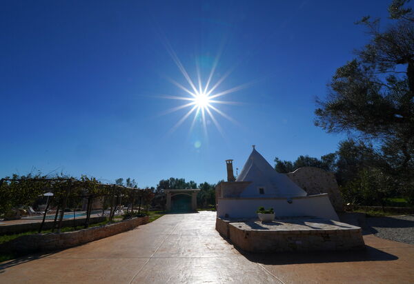 Trullo Samanta: Außen, Draussen