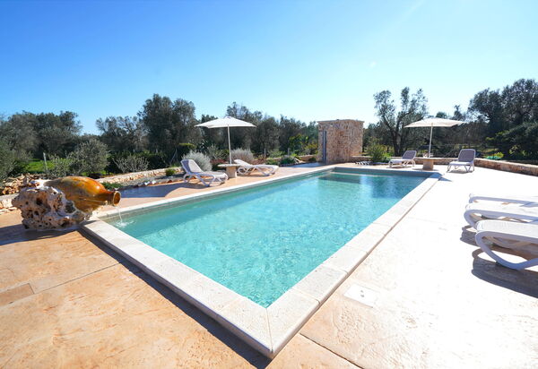 Trullo Samanta: Außen, Draussen