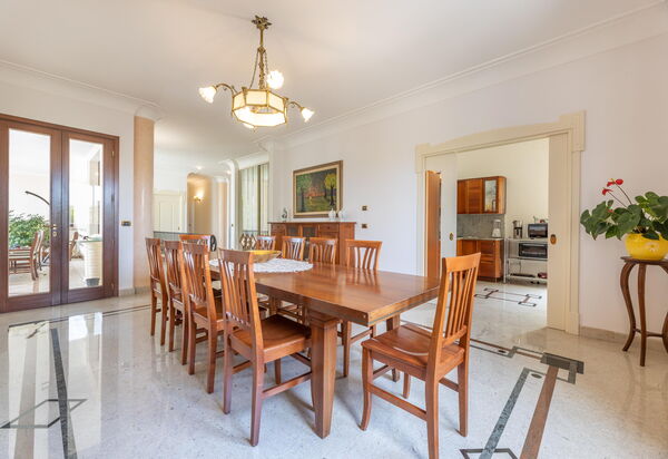 Villa Oasi Di Pace: Столовая