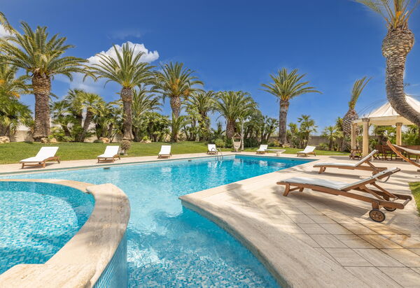 Villa Oasi Di Pace: бассейн, Открытый, Сад, Экстерьеры