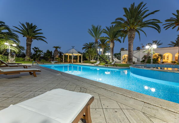 Villa Oasi Di Pace: бассейн, Открытый, Экстерьеры