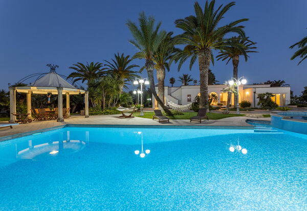 Villa Oasi Di Pace: бассейн, Открытый, Экстерьеры