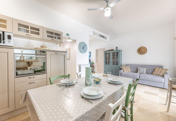 Villa Lampu Di Luce: Гостиная, Кухня, Столовая