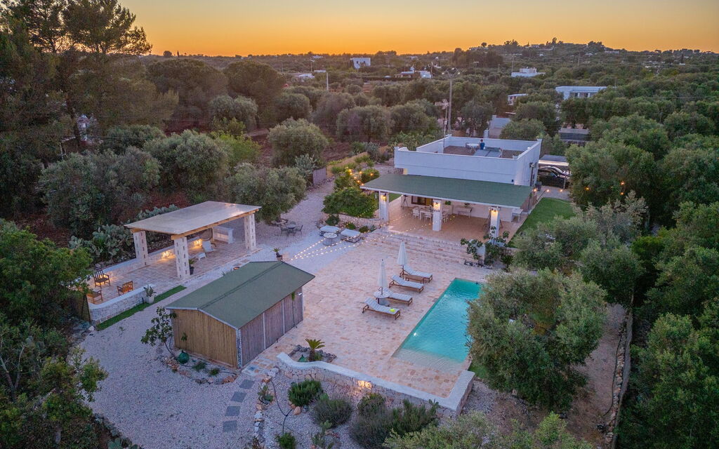 Villa Lampu Di Luce: Building Exterior, Outdoor, Pool, Scenic View