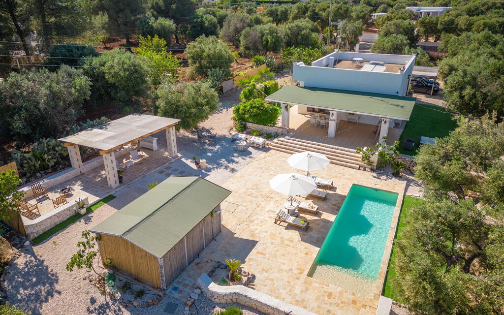 Villa Lampu Di Luce: Building Exterior, Outdoor, Pool, Scenic View
