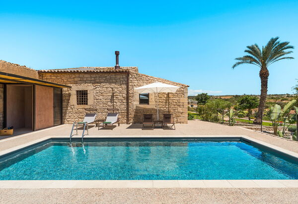 Dimora Spinazzella: бассейн, Открытый, Экстерьеры