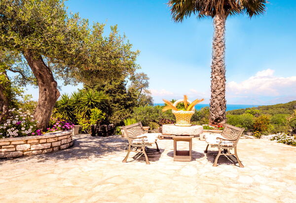 Villa Irida: Balcony / Terrace / Patio, Scenic View