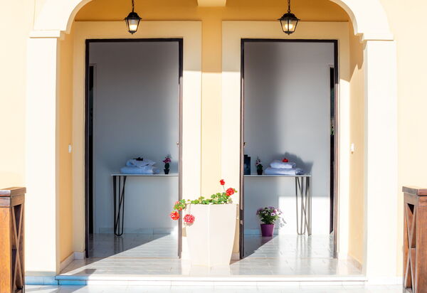 Villa Irida: Main Entrance