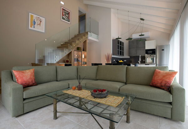 Villa Eleas Ikos: Living Room