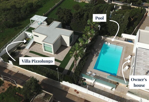 Villa Pizzolungo: Draussen, Schwimmbad