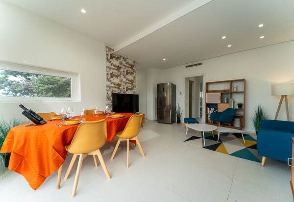 Villa Pizzolungo: Esszimmer, Wohnzimmer