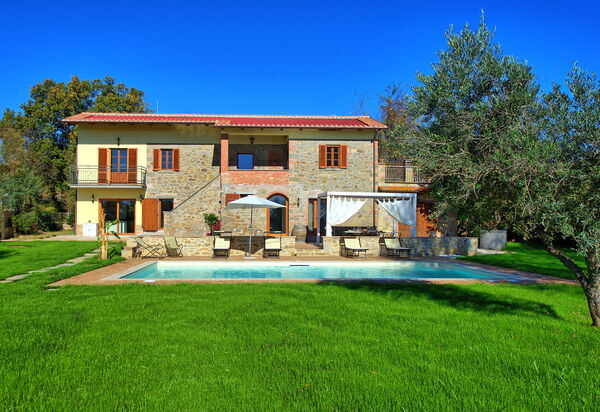 Villa Anna: Außen, Draussen, Garten, Schwimmbad