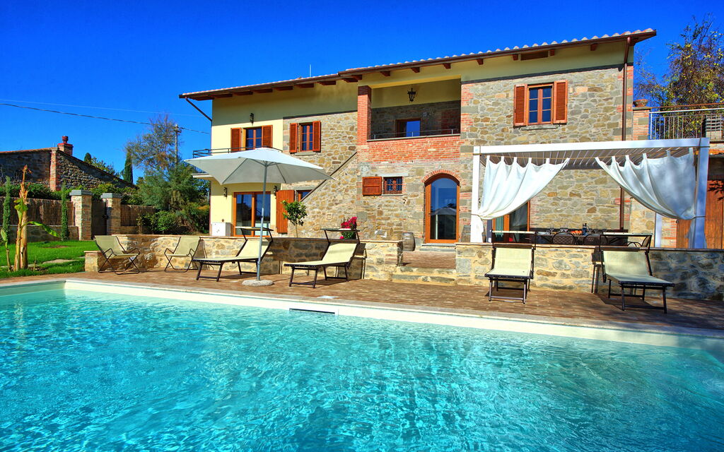 Villa Anna: all'aperto, Esterni, Piscina