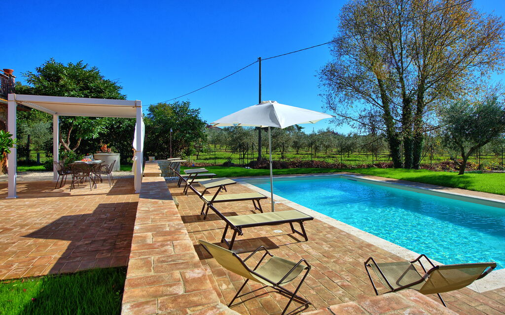 Villa Anna: all'aperto, Giardino, Piscina