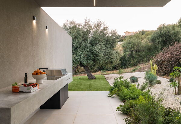 Villa Calypso: Балкон / Терраса / Патио, Открытый, Сад, Экстерьеры