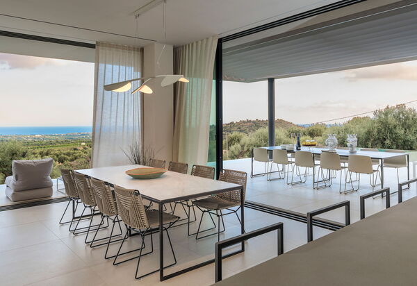 Villa Calypso: Взгляды, Гостиная, Столовая