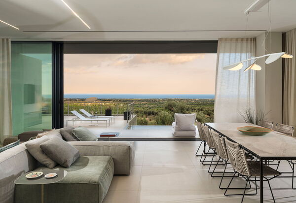 Villa Calypso: Взгляды, Гостиная, Столовая