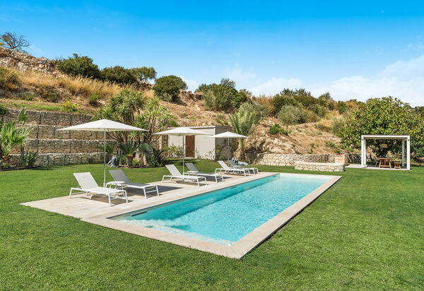 Villa Petite Afrique: Außen, Draussen, Garten, Schwimmbad