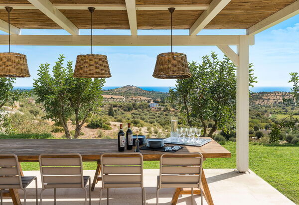 Villa Petite Afrique: Außen, Balkon / Terrasse / Patio, Draussen