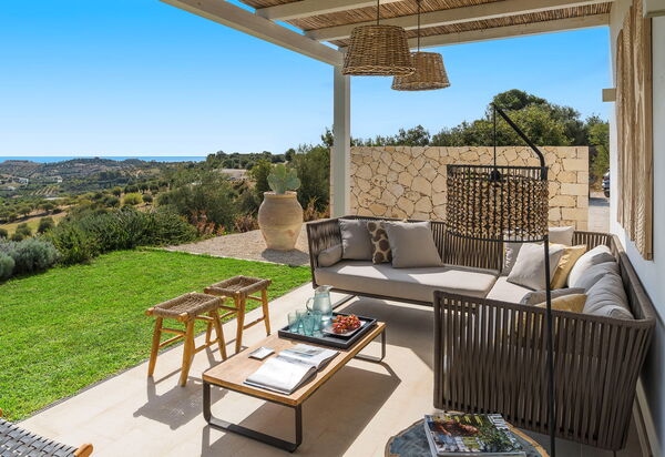 Villa Petite Afrique: Außen, Balkon / Terrasse / Patio, Draussen, Garten