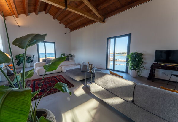 Punta Marina Luxury House: Wohnzimmer