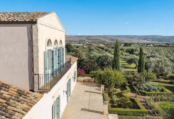 Domus Olivae: Балкон / Терраса / Патио, Взгляды, Открытый, Сад, Экстерьеры