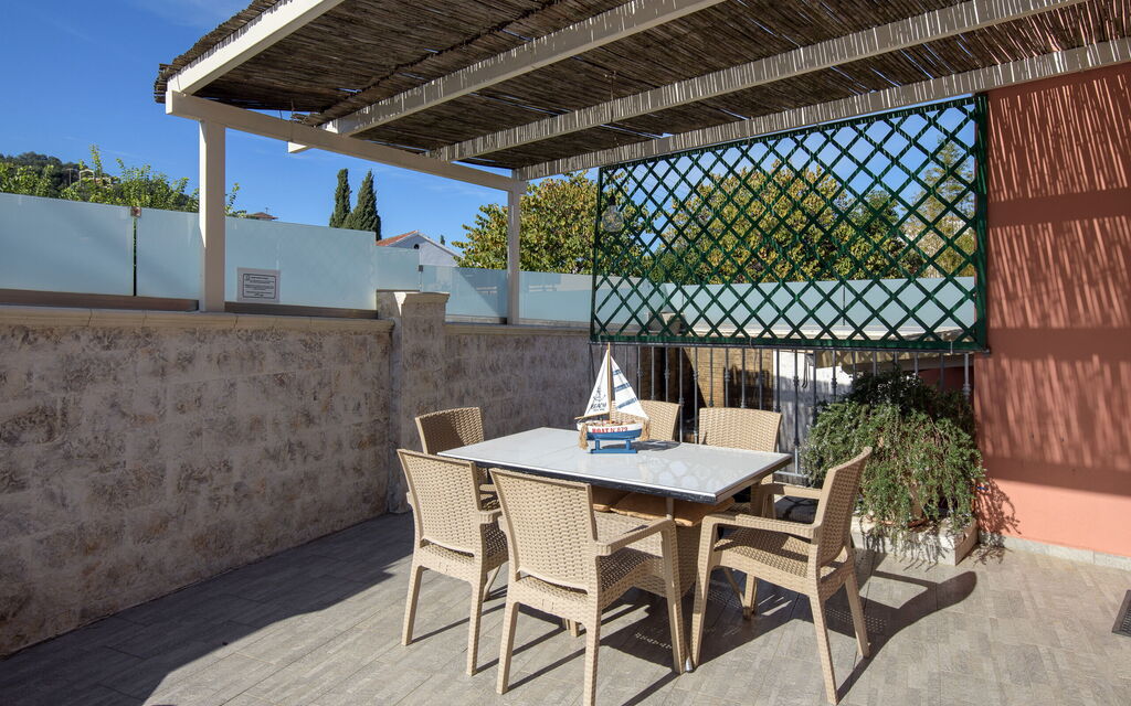 Doctor'S House: Balcon / Terrasse / Patio, Extérieur, Extérieurs