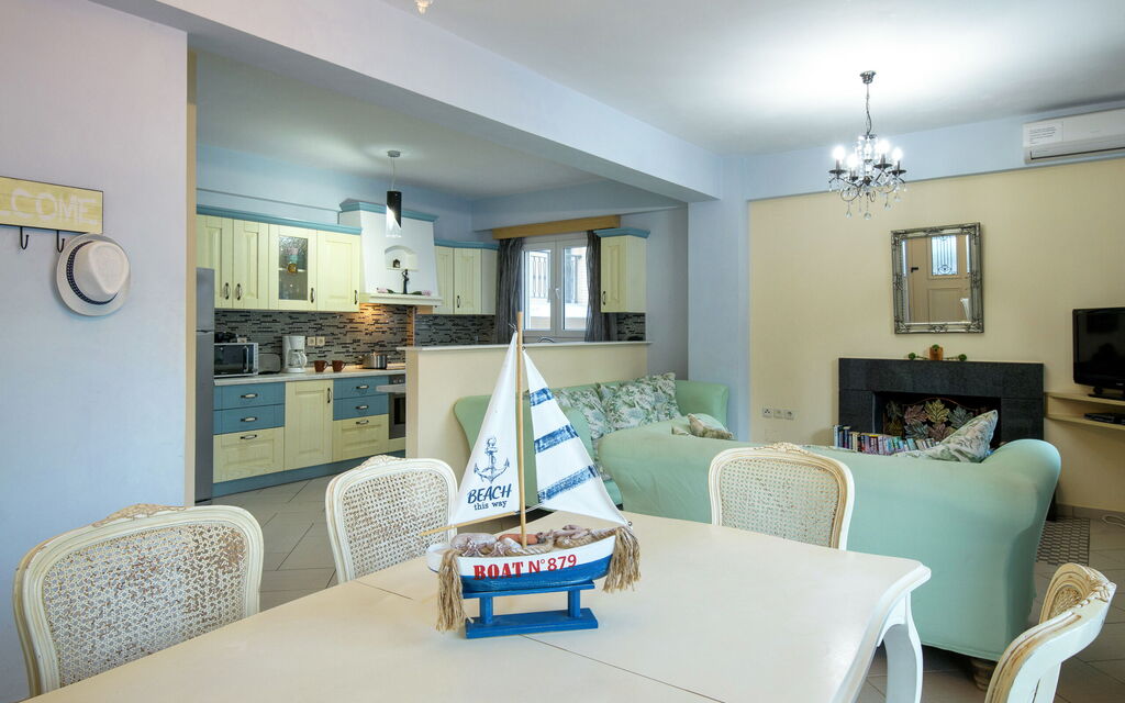 Doctor'S House: Salle à manger, Salon