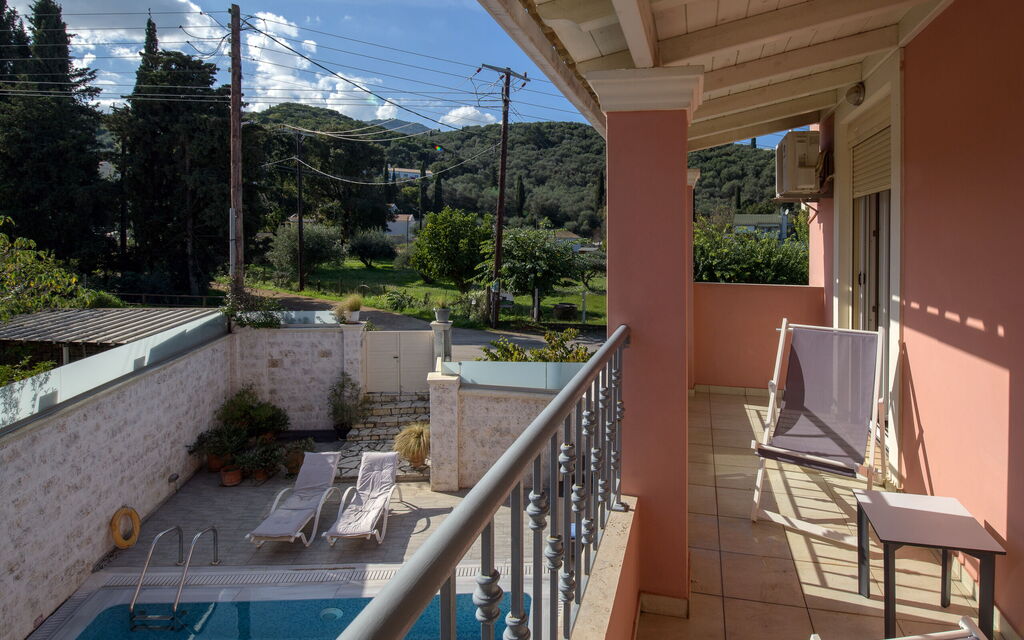 Doctor'S House: Balcon / Terrasse / Patio, bassin, Extérieur, Extérieurs