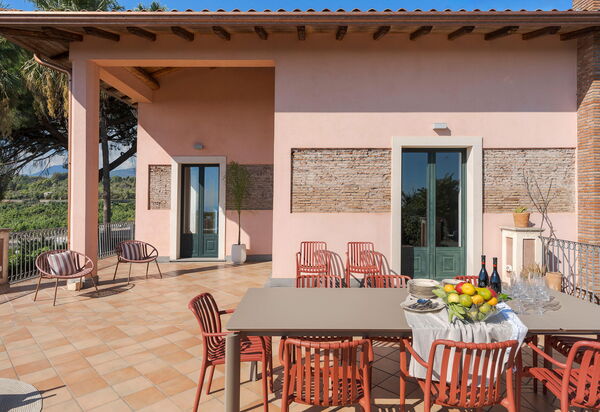 Villa Agrume: Außen, Balkon / Terrasse / Patio, Draussen