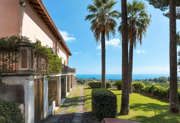 Villa Agrume: Außen, Draussen