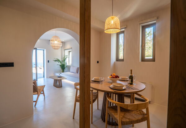 Lofos Horizon Villa: Dining Room