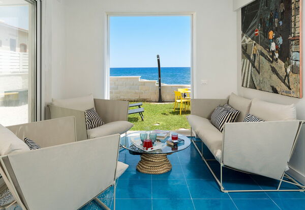 Montalbano Suite: Cuisine, Salon