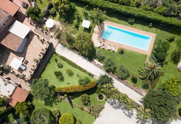 Villa Saracina: Ansichten, Außen, Draussen, Garten, Schwimmbad