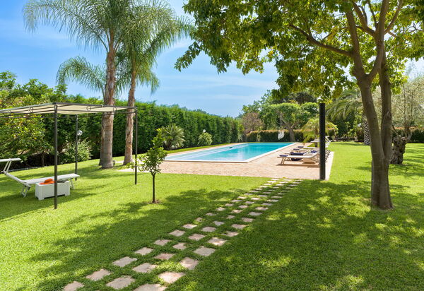 Villa Saracina: Außen, Draussen, Garten, Schwimmbad