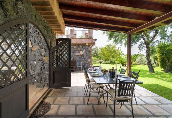 Villa Saracina: Außen, Balkon / Terrasse / Patio, Draussen