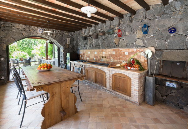 Villa Saracina: Esszimmer, Küche