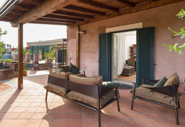 Villa Saracina: Außen, Balkon / Terrasse / Patio, Draussen