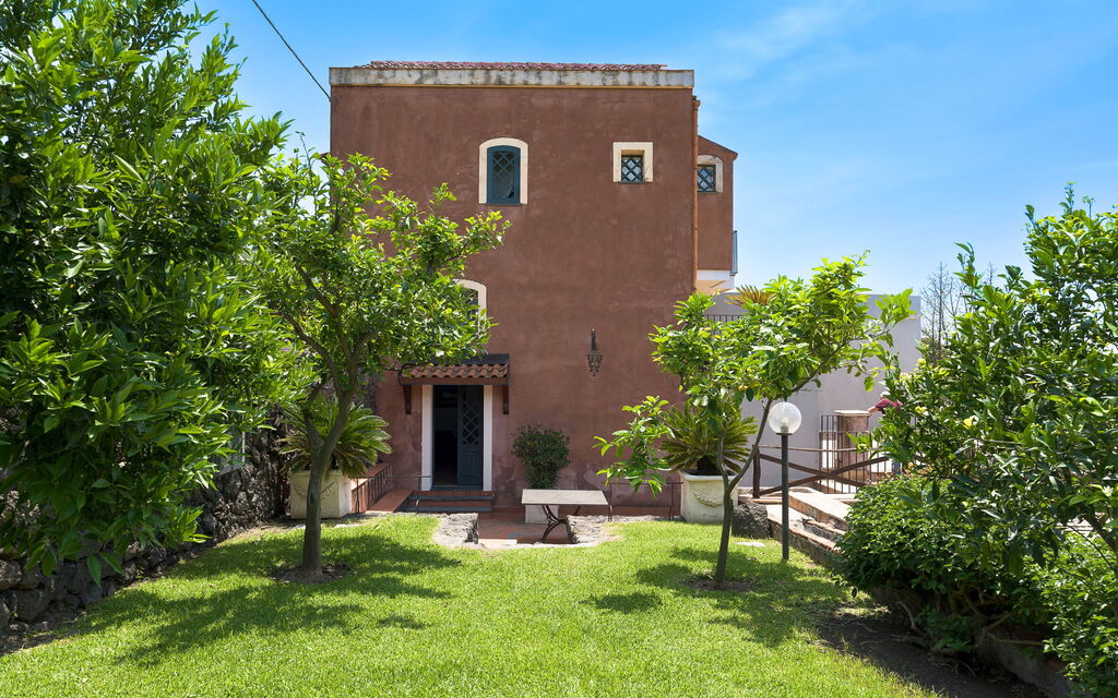 Villa Saracina: Building Exterior, Garden, Outdoor