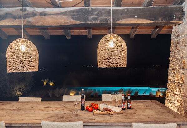 Villa Marinella: Балкон / Терраса / Патио, бассейн, Экстерьеры