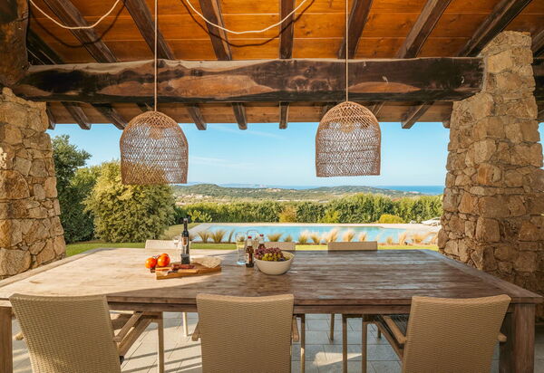 Villa Marinella: Балкон / Терраса / Патио, бассейн, Взгляды, Экстерьеры