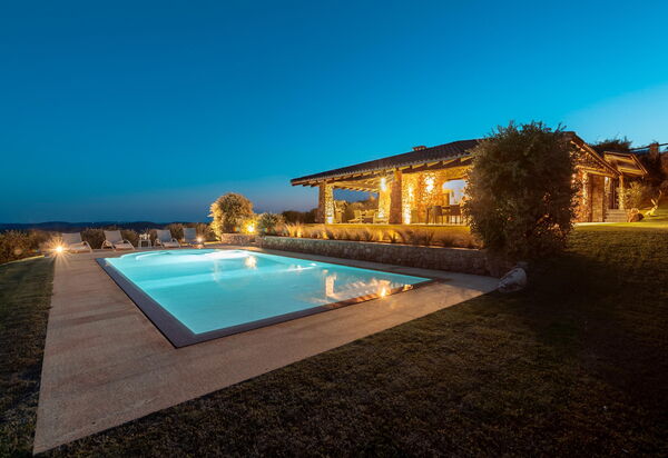 Villa Marinella: бассейн, Экстерьеры