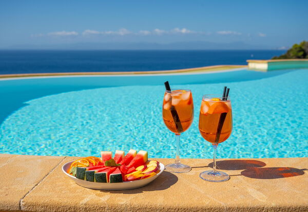 Villa Atlantide: бассейн, Взгляды, Открытый, Экстерьеры