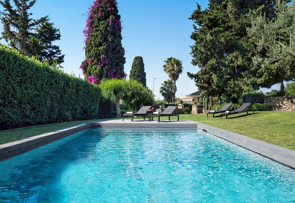 Villa Profumo D'Oriente: бассейн, Открытый, Сад, Экстерьеры