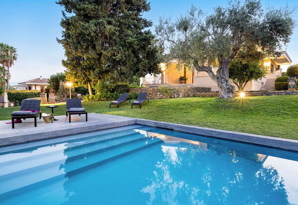 Villa Profumo D'Oriente: бассейн, Открытый, Сад, Экстерьеры