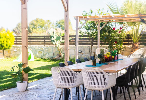 Villa Olympia: Altan / terrasse / gårdhave, Have, Udendørs, Udvendige