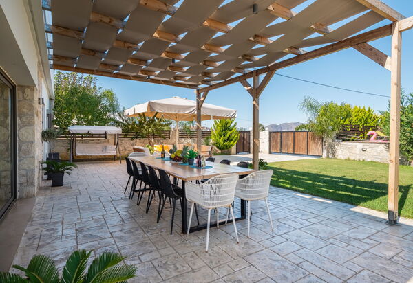 Villa Olympia: Altan / terrasse / gårdhave, Have, Udendørs, Udvendige