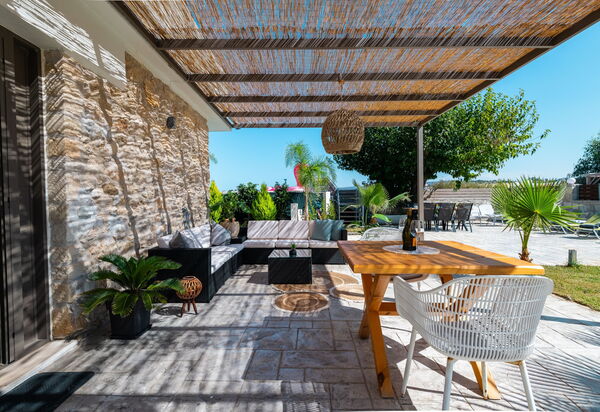 Villa Olympia: Altan / terrasse / gårdhave, Udendørs, Udvendige