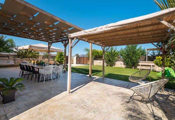 Villa Olympia: Altan / terrasse / gårdhave, Have, Udendørs, Udvendige